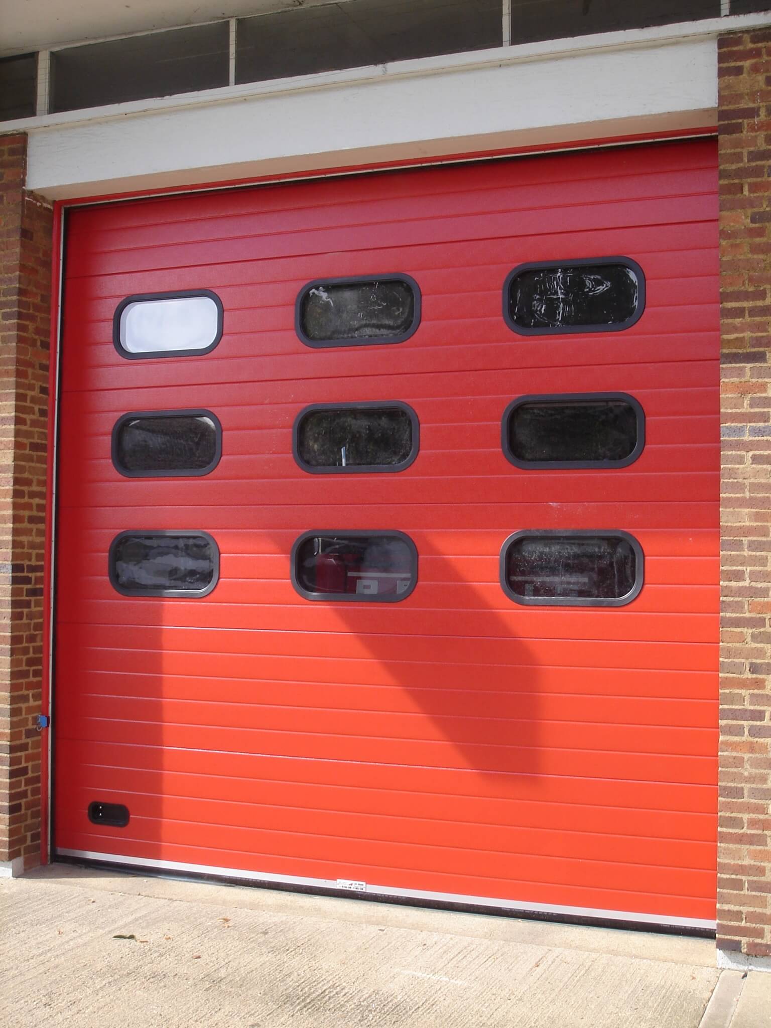 What type of garage door is best？